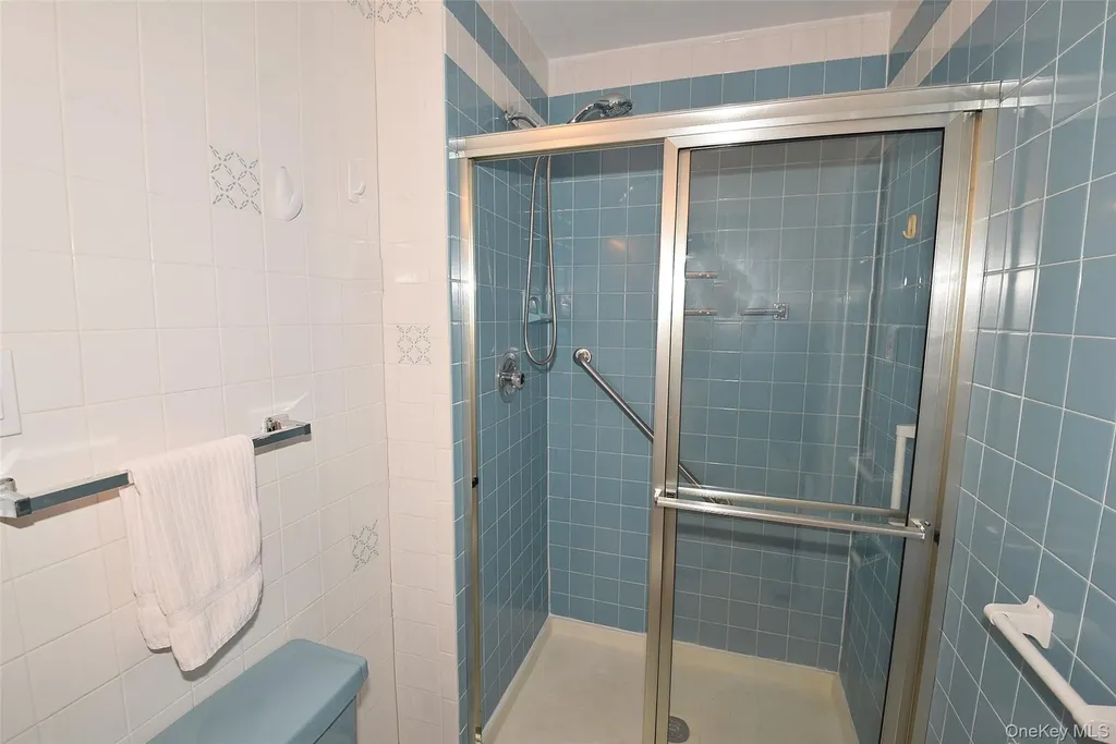 10 Tacoma Lane Syosset NY 11791