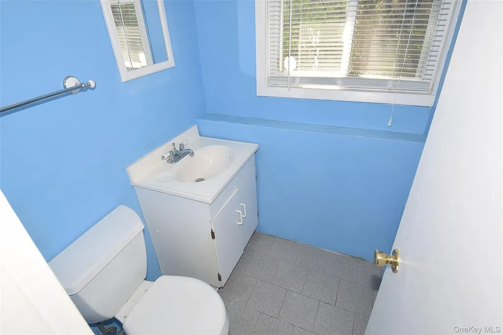 10 Tacoma Lane Syosset NY 11791