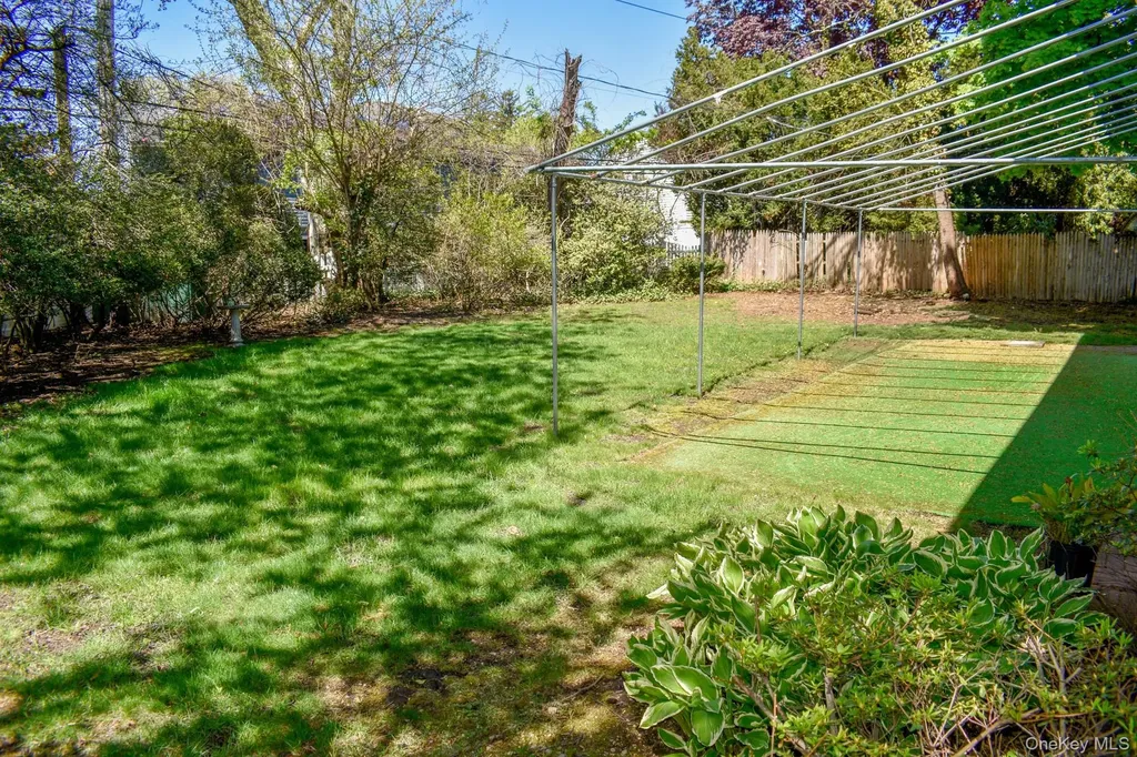 10 Tacoma Lane Syosset NY 11791