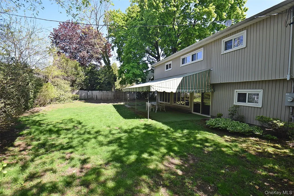10 Tacoma Lane Syosset NY 11791