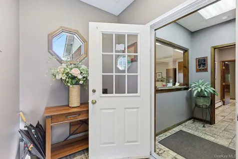 1 N Roberts Road Highland NY 12528