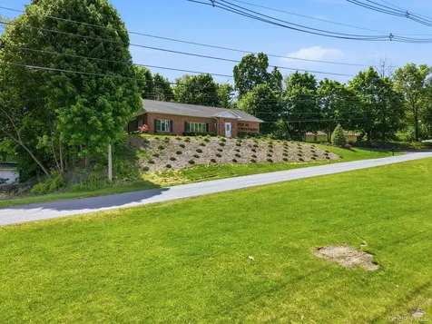 1 N Roberts Road Highland NY 12528