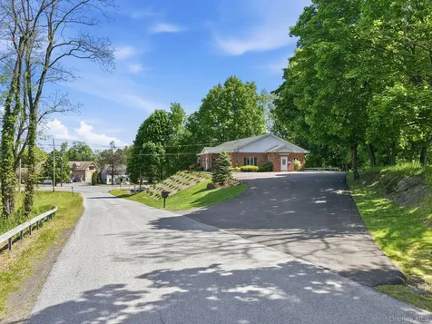 1 N Roberts Road Highland NY 12528