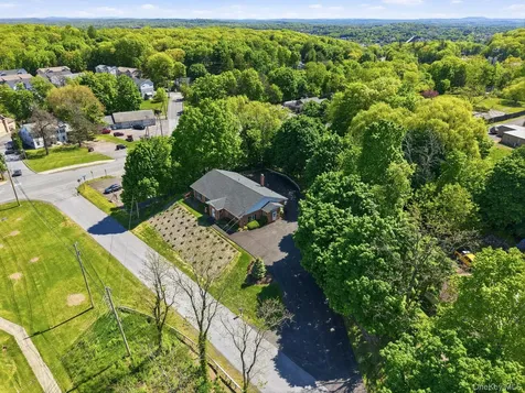 1 N Roberts Road Highland NY 12528