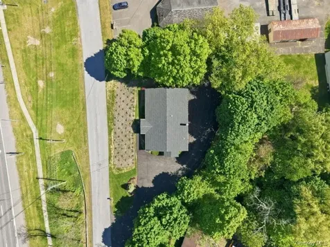 1 N Roberts Road Highland NY 12528