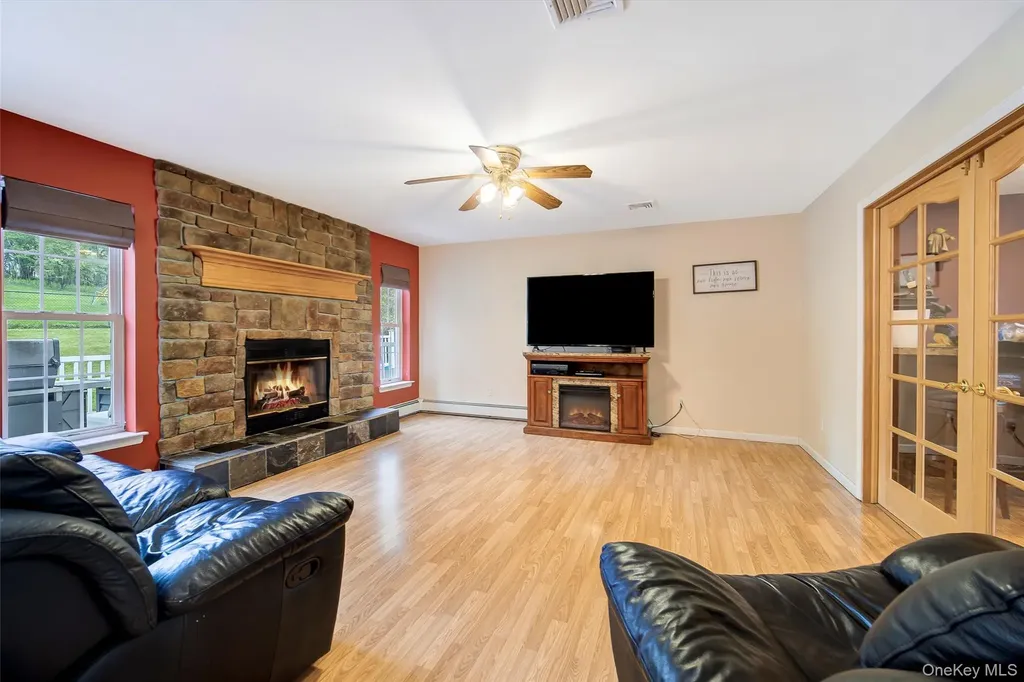 58 Nancy Lane Chester NY 10918