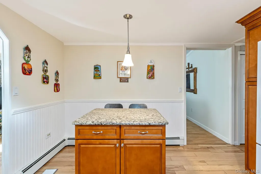 1407 Middle Road Calverton NY 11933