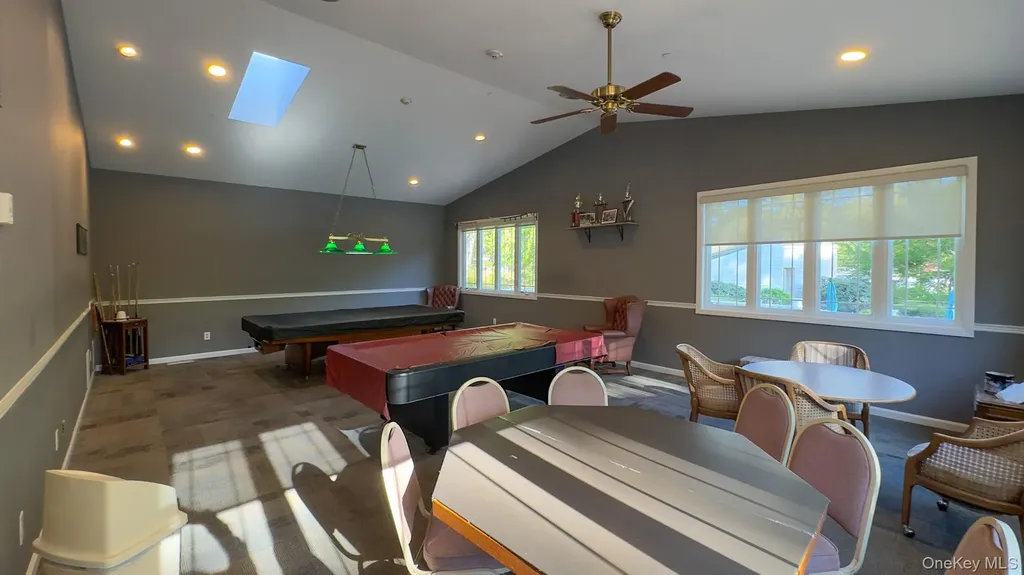1407 Middle Road Calverton NY 11933