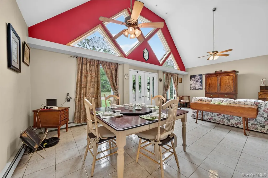 48 Farries Avenue Florida NY 10921
