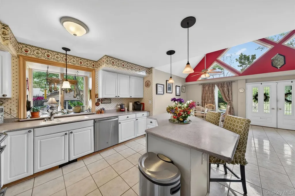 48 Farries Avenue Florida NY 10921