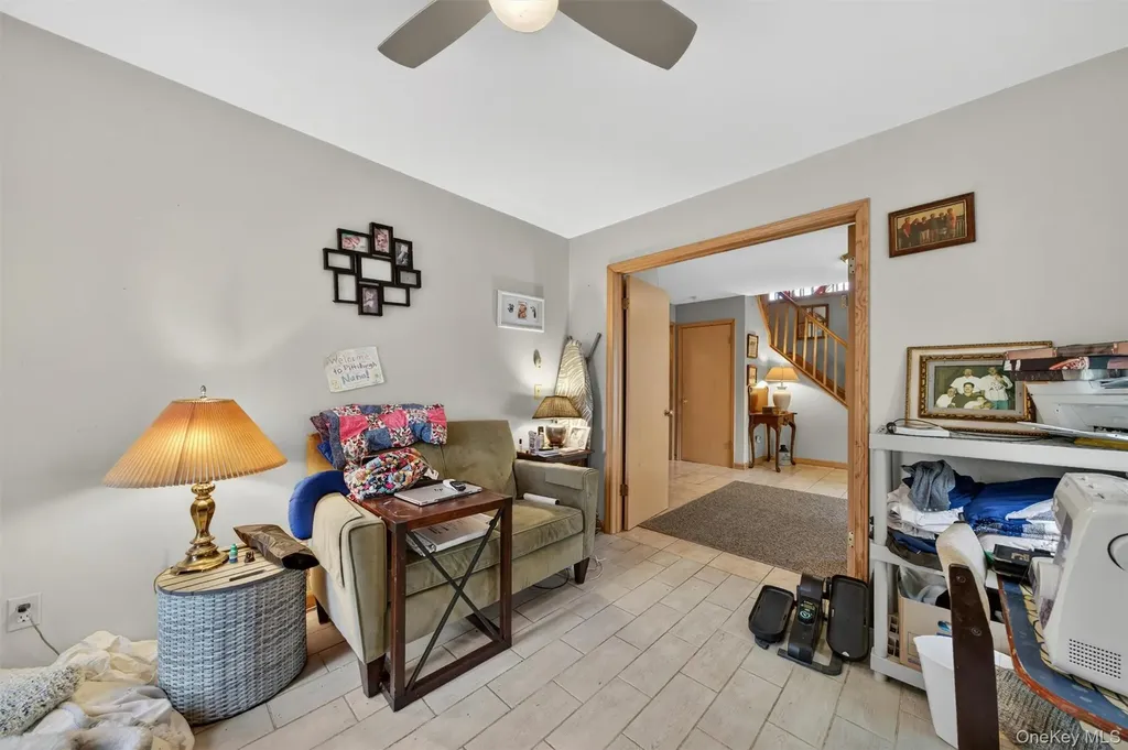 48 Farries Avenue Florida NY 10921
