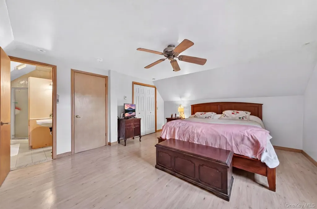 48 Farries Avenue Florida NY 10921