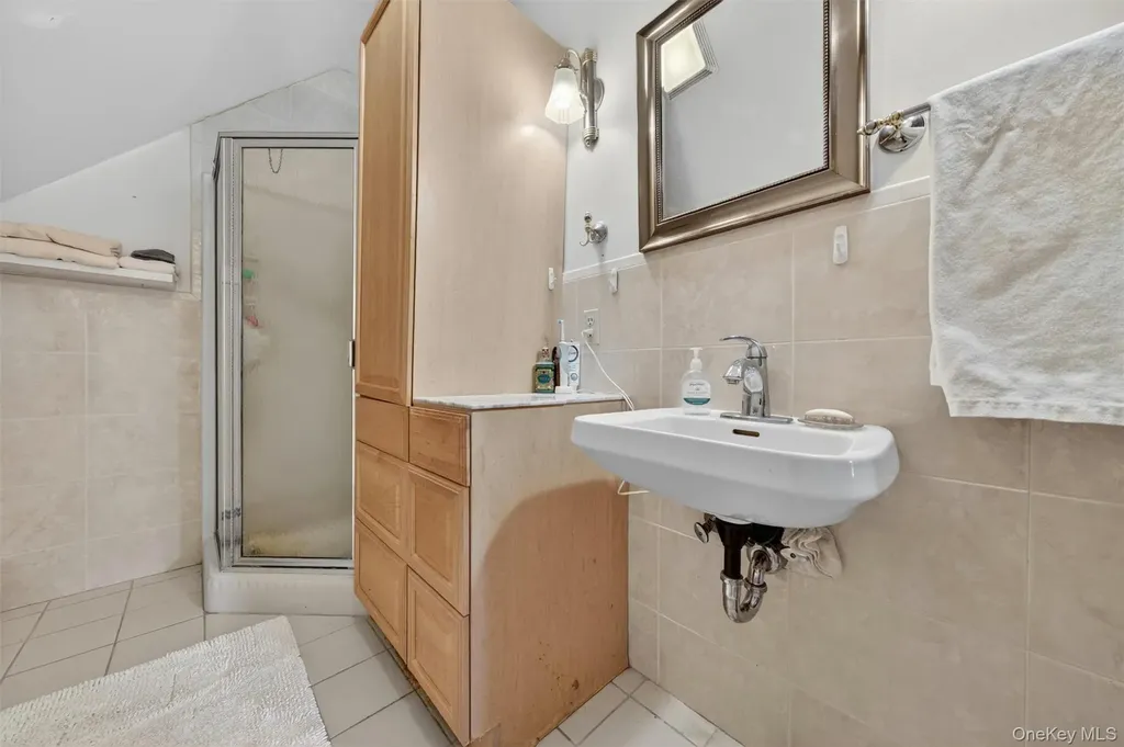 48 Farries Avenue Florida NY 10921