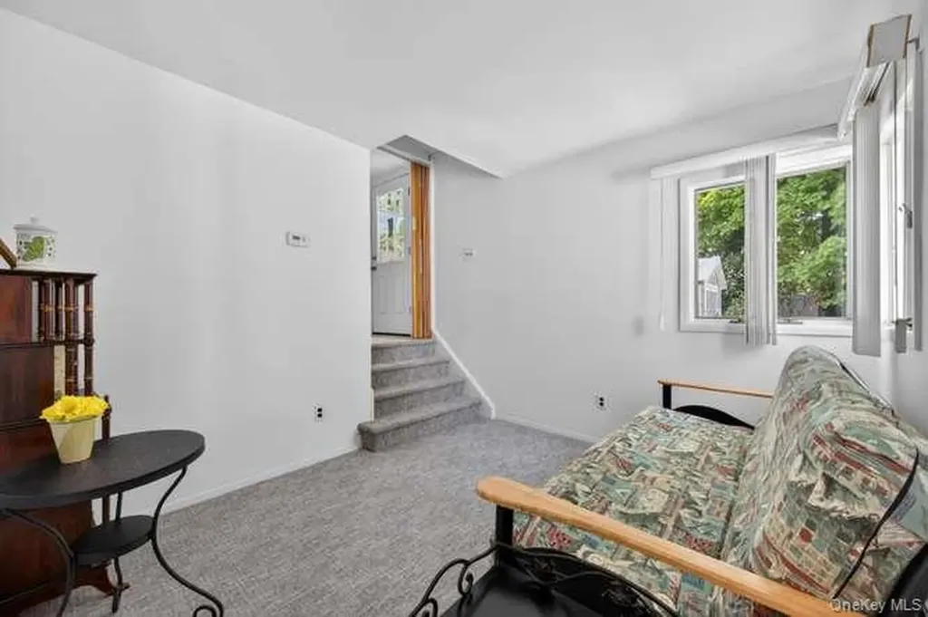 84 Harriet Lane Huntington NY 11743