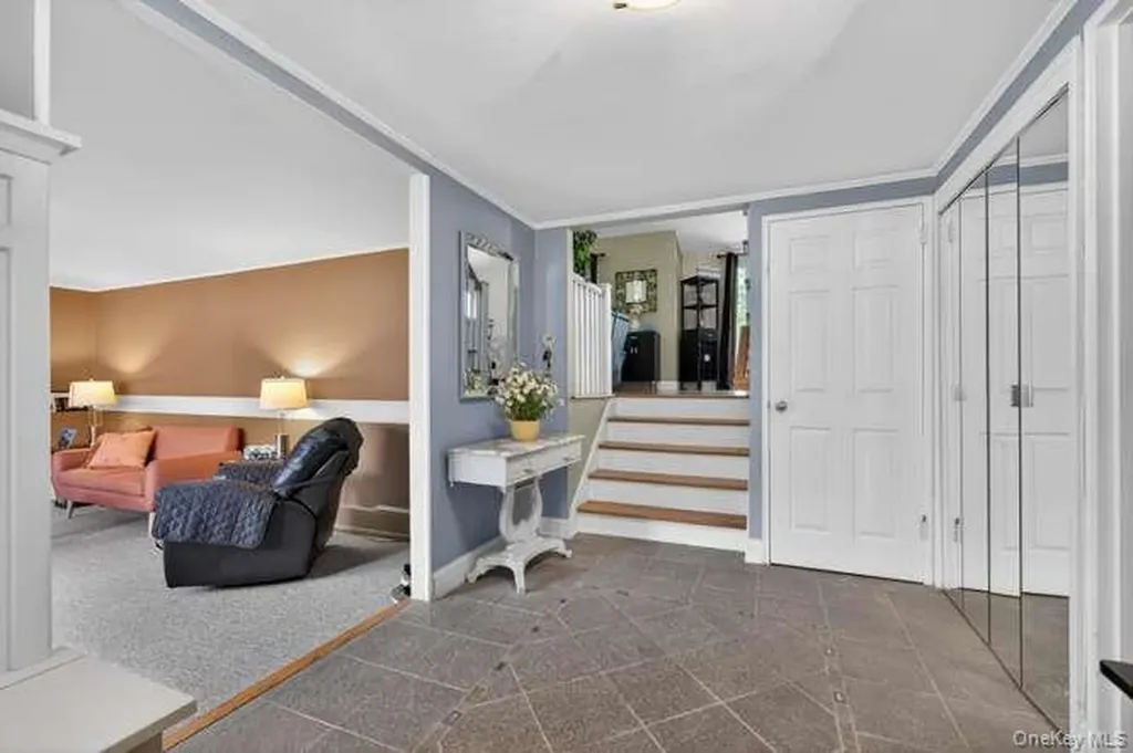 84 Harriet Lane Huntington NY 11743