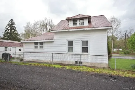 5 Irish Cape Road Napanoch NY 12458
