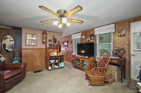 5 Irish Cape Road Napanoch NY 12458