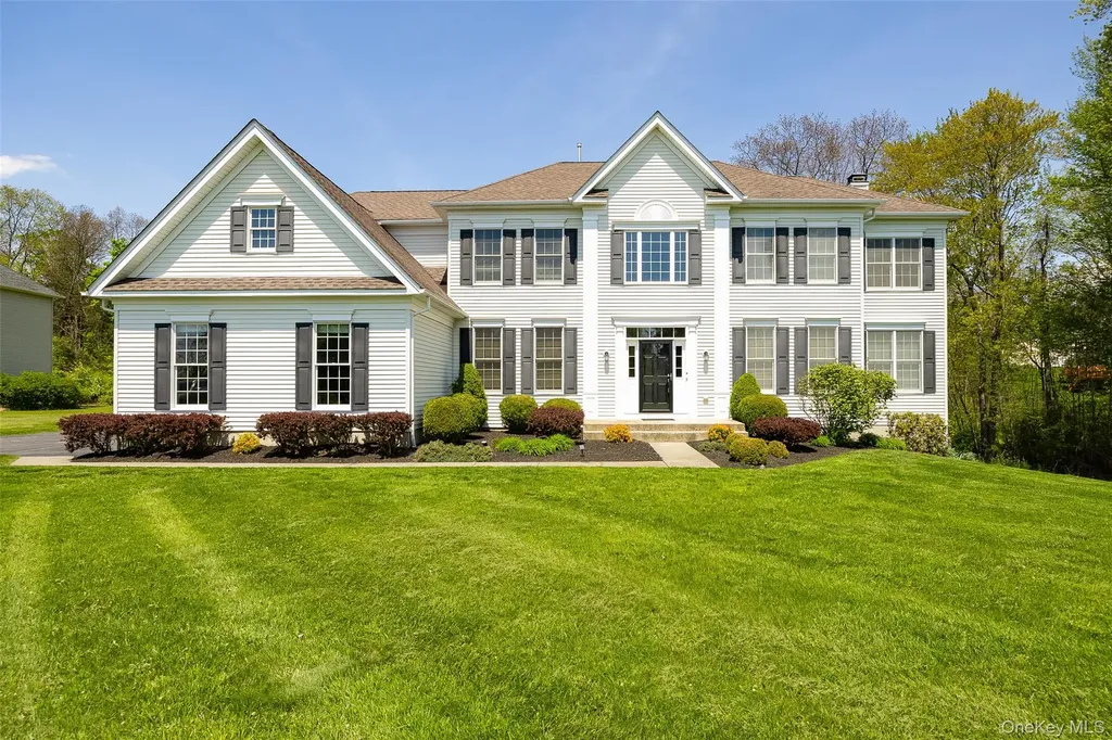 26 Hayden Court Poughkeepsie NY 12603