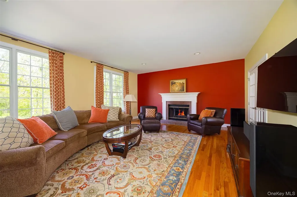 26 Hayden Court Poughkeepsie NY 12603