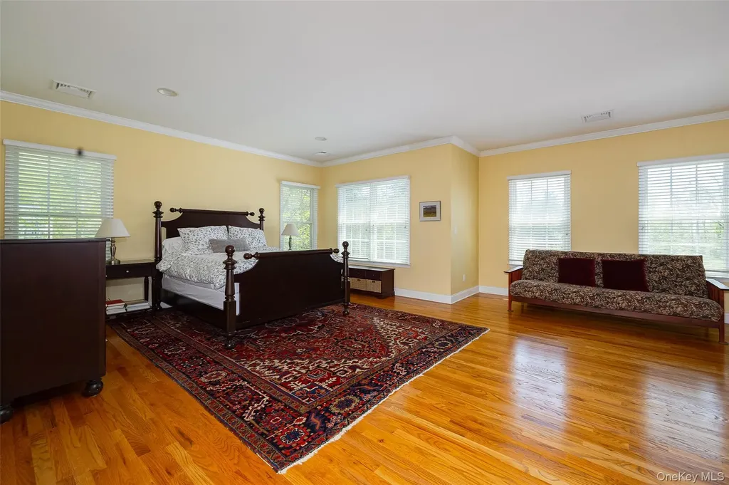 26 Hayden Court Poughkeepsie NY 12603