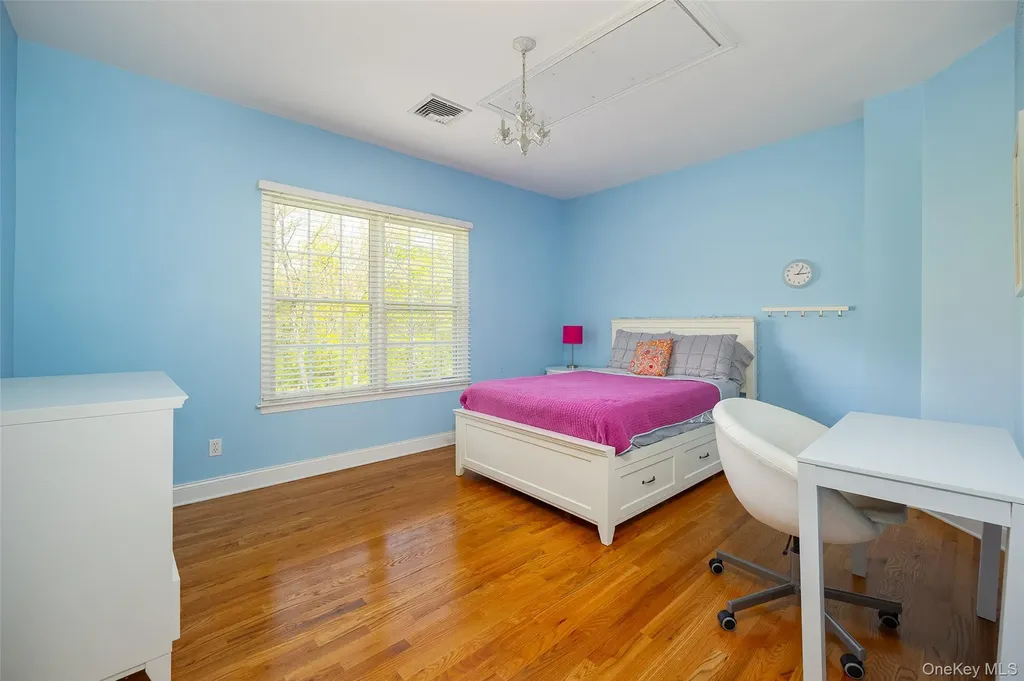 26 Hayden Court Poughkeepsie NY 12603