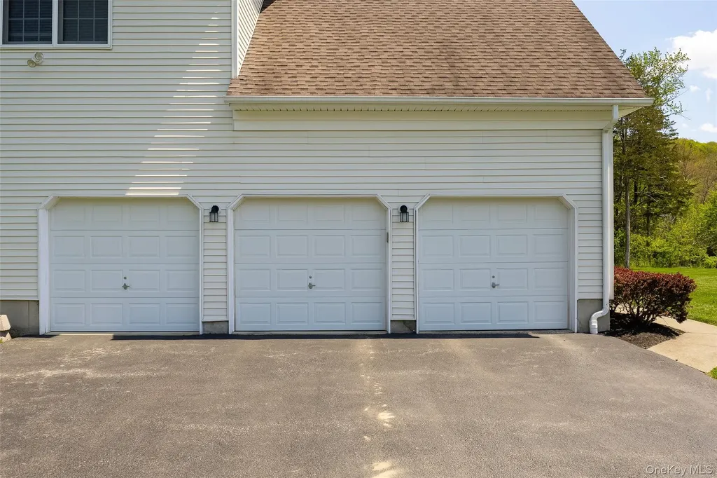 26 Hayden Court Poughkeepsie NY 12603