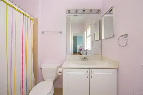26 Hayden Court Poughkeepsie NY 12603