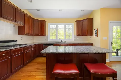 26 Hayden Court Poughkeepsie NY 12603