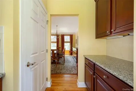 26 Hayden Court Poughkeepsie NY 12603