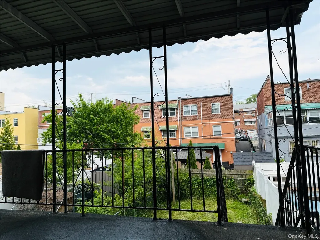 2938 Bouck Avenue Bronx NY 10469