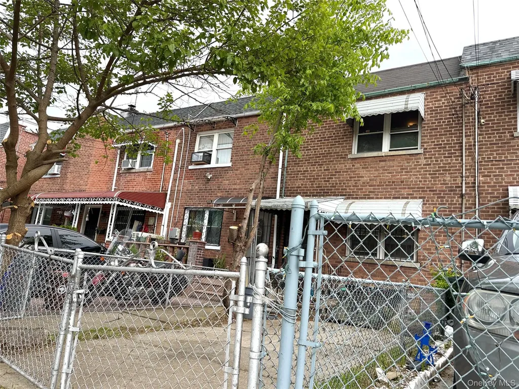 2938 Bouck Avenue Bronx NY 10469