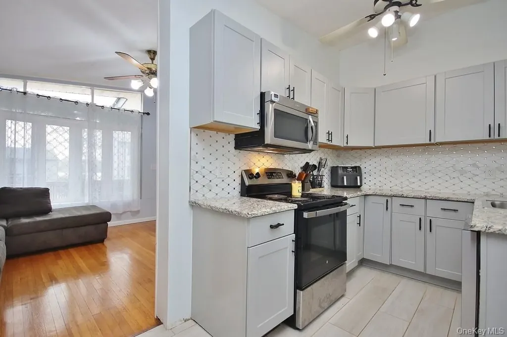 19 Crescent Circle Rock Hill NY 12775