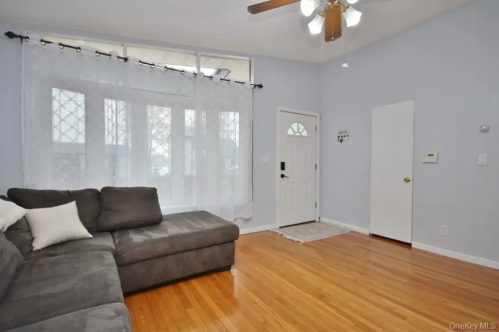 19 Crescent Circle Rock Hill NY 12775