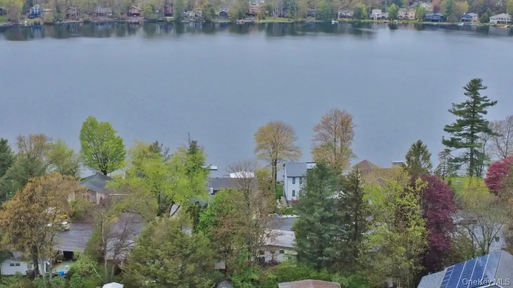 19 Crescent Circle Rock Hill NY 12775