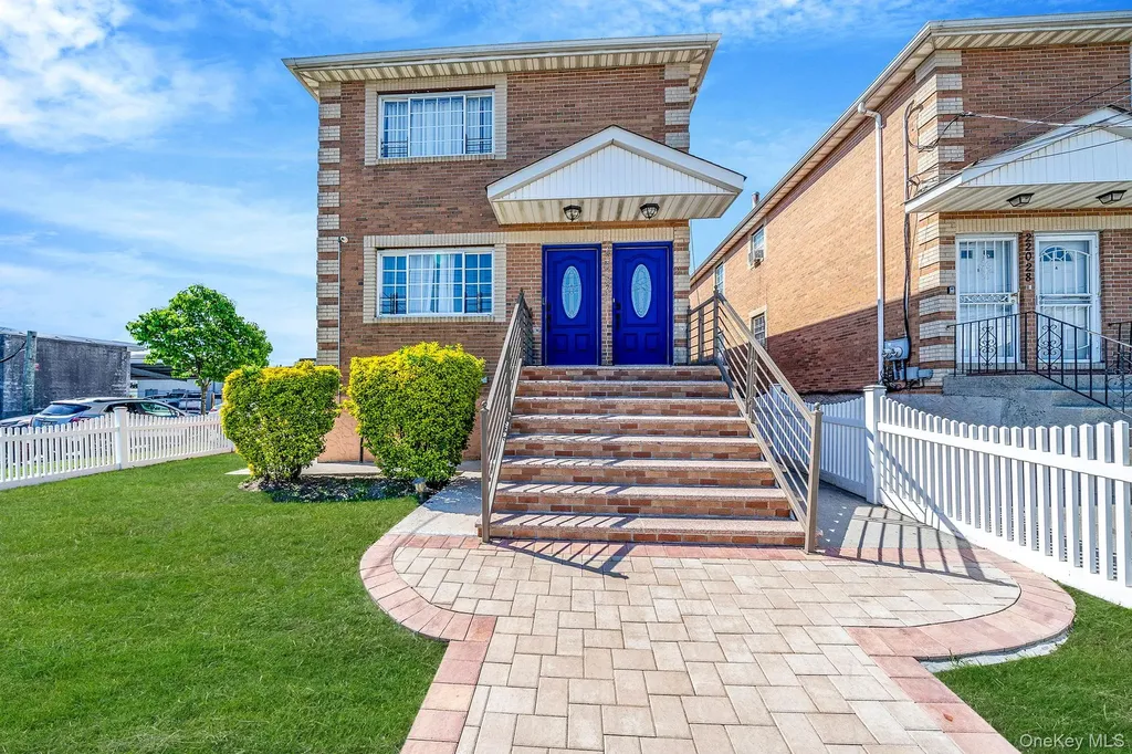 22032 147th Avenue Springfield Gardens NY 11413