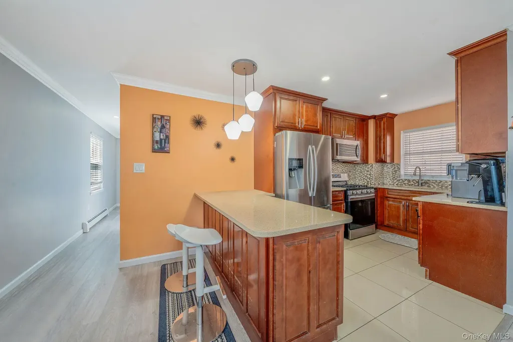22032 147th Avenue Springfield Gardens NY 11413