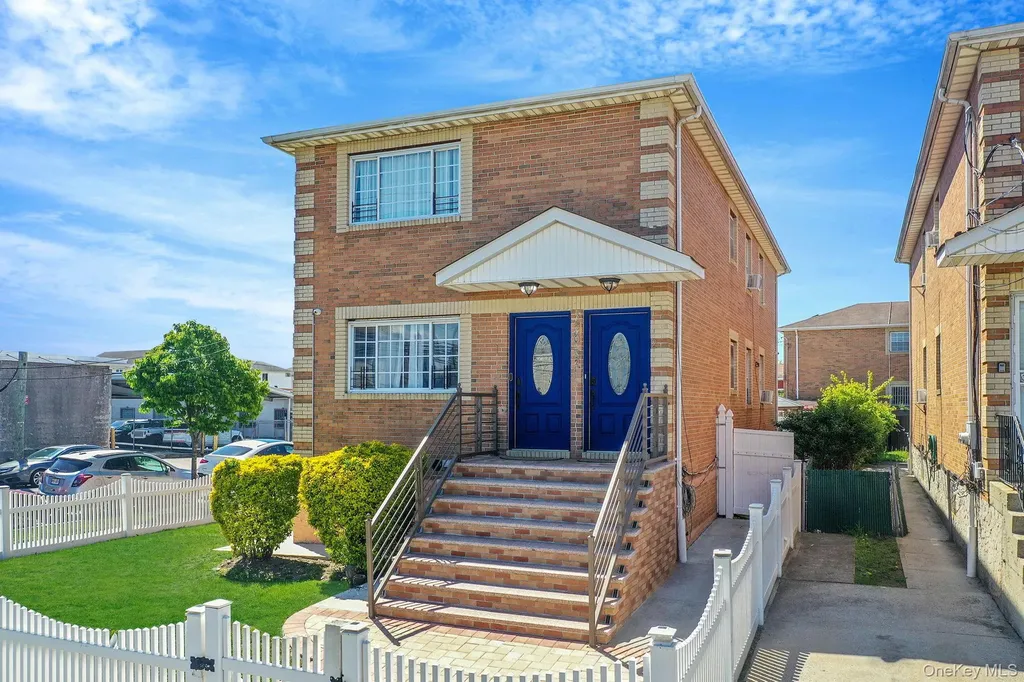 22032 147th Avenue Springfield Gardens NY 11413