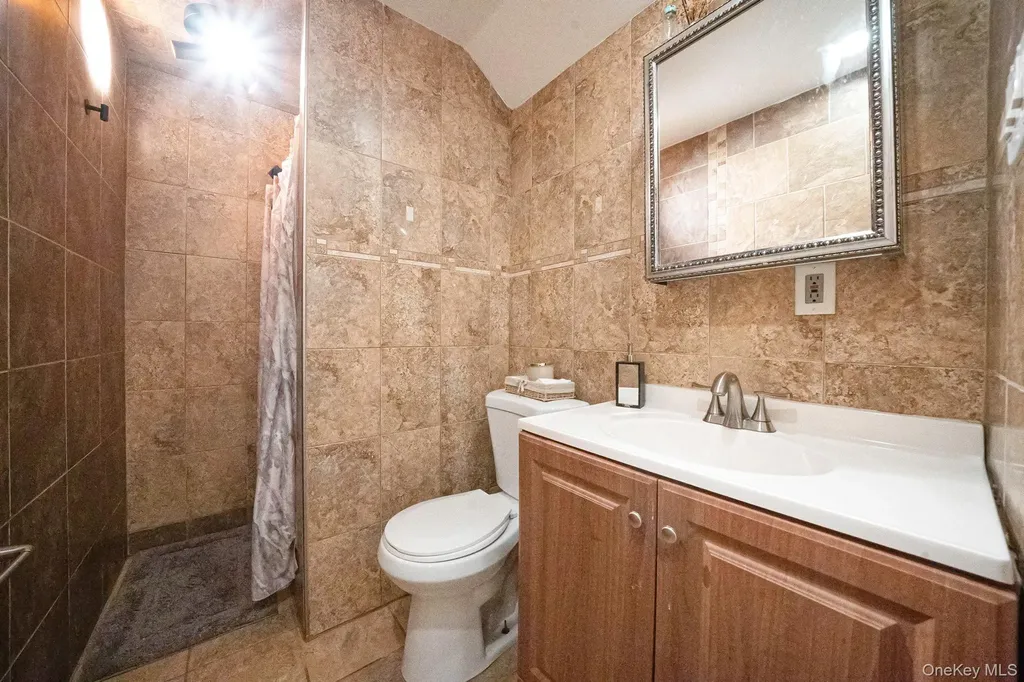 22032 147th Avenue Springfield Gardens NY 11413