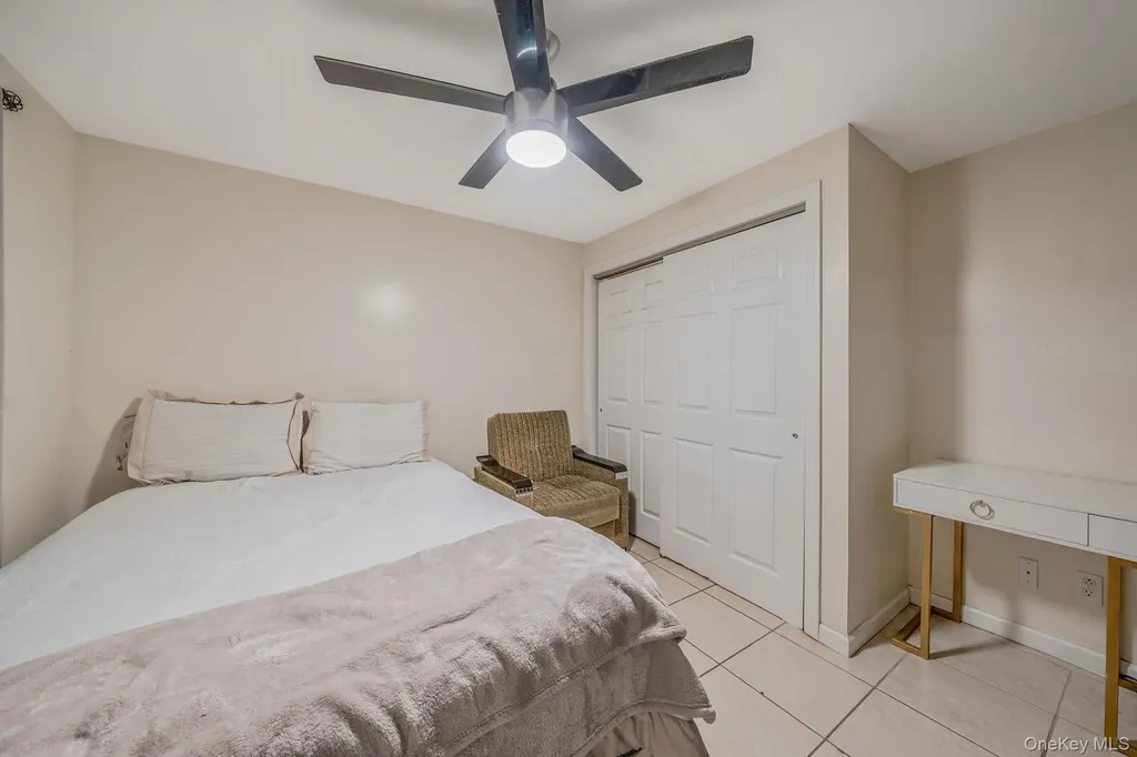 22032 147th Avenue Springfield Gardens NY 11413