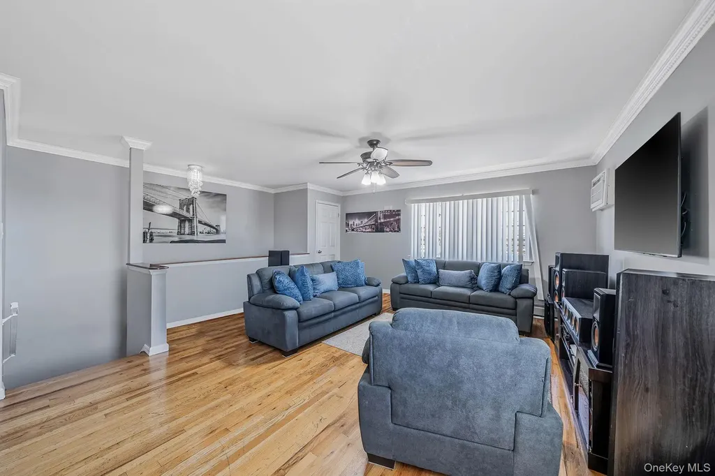 22032 147th Avenue Springfield Gardens NY 11413
