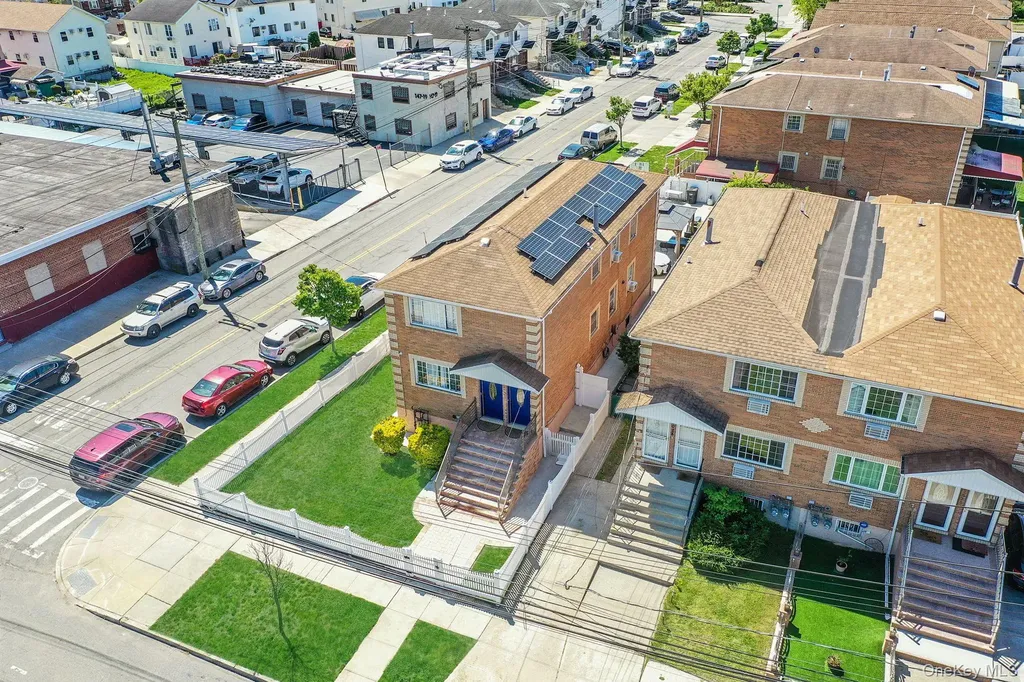 22032 147th Avenue Springfield Gardens NY 11413