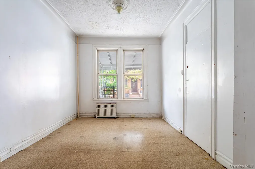 823 40th Street Brooklyn NY 11232