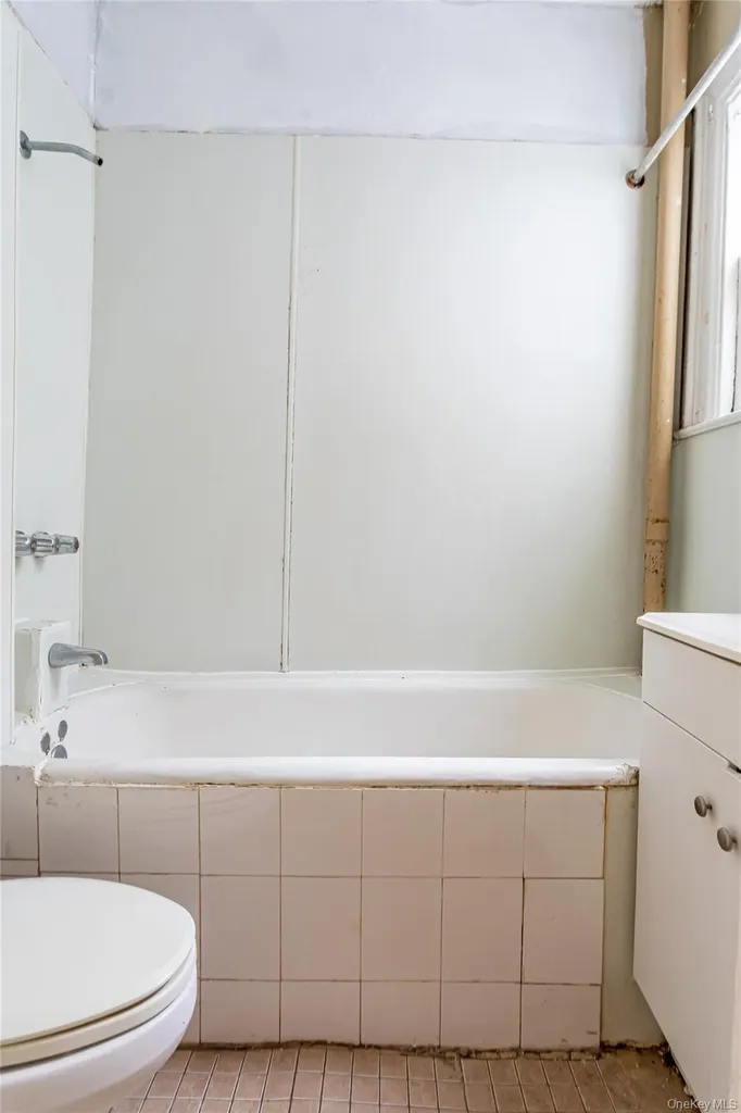 823 40th Street Brooklyn NY 11232