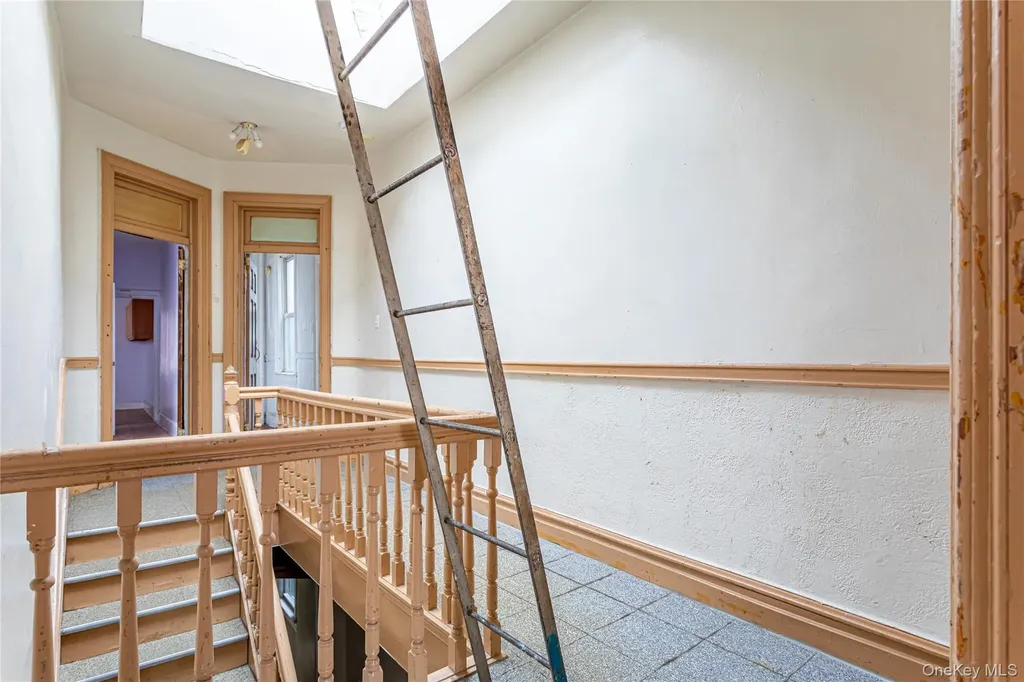 823 40th Street Brooklyn NY 11232