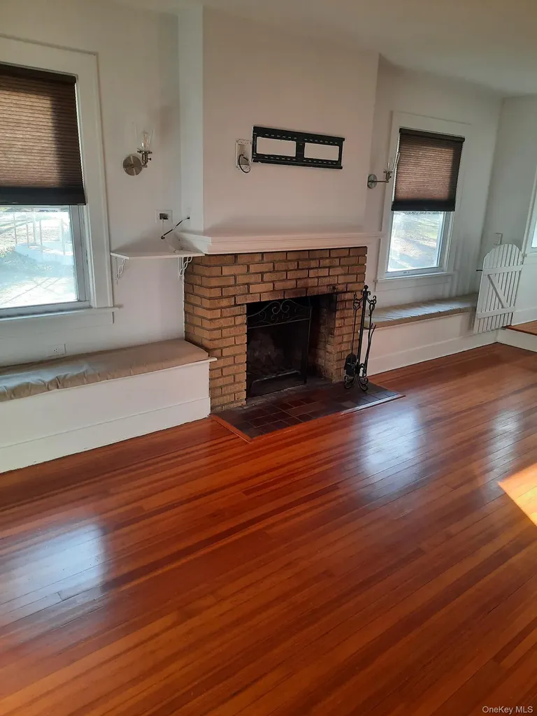 23 Valley Avenue Central Valley NY 10917