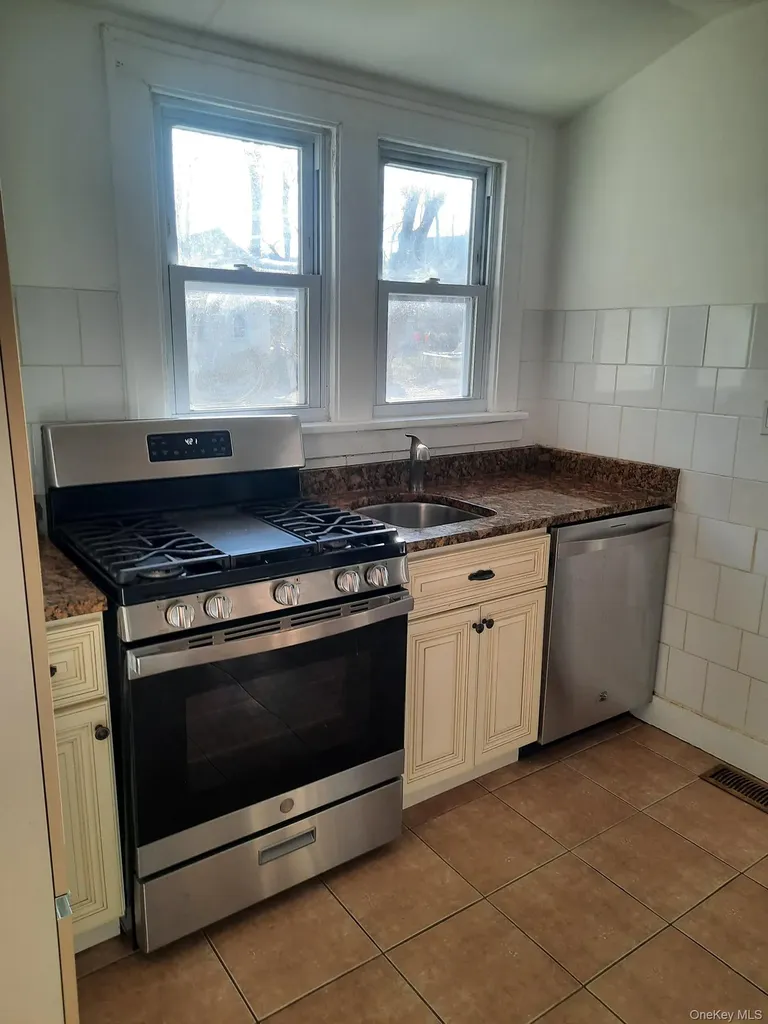 23 Valley Avenue Central Valley NY 10917