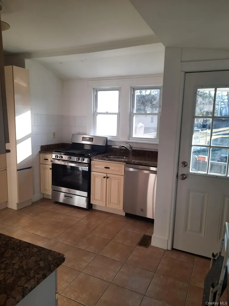 23 Valley Avenue Central Valley NY 10917