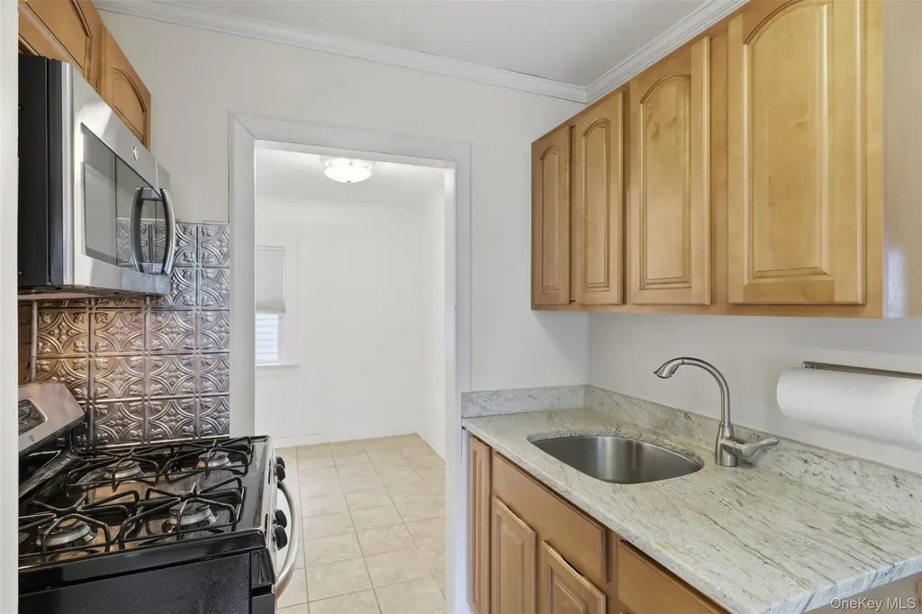 20 Samstag Avenue Ossining NY 10562