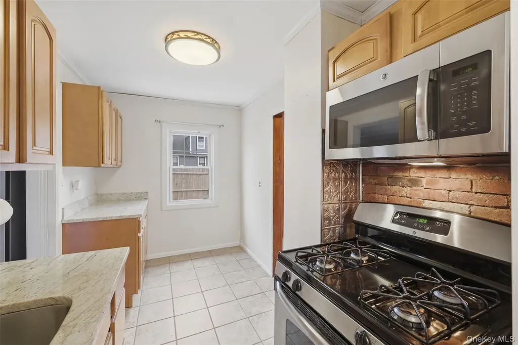 20 Samstag Avenue Ossining NY 10562