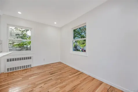 728 Martin Drive Uniondale NY 11553